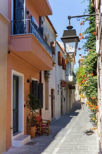 Orestis Downtown Home