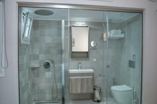 Luxy Apartment A, Near Beach, Private Parking