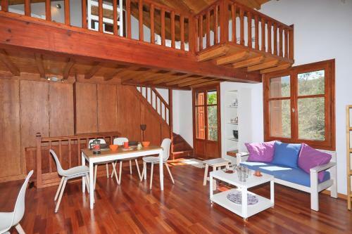Cambos Villa