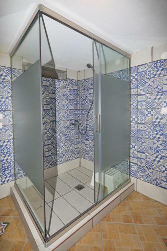 Cambos Villa