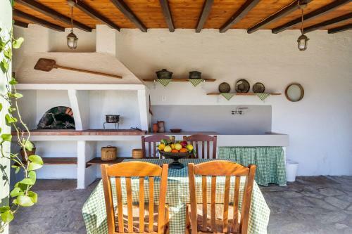 Villa Ambeli