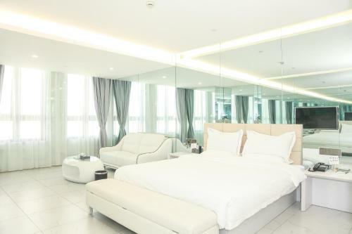 East Hotel