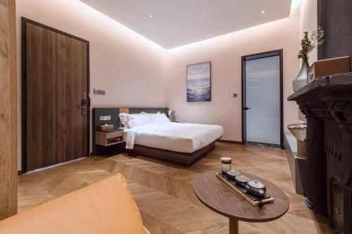 Hotel ?????????
