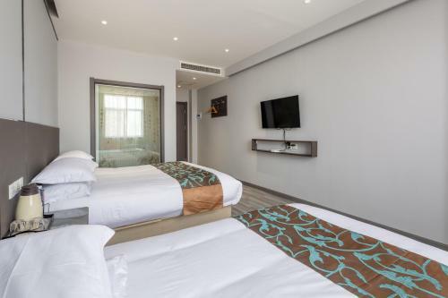 X�jushe Hotel