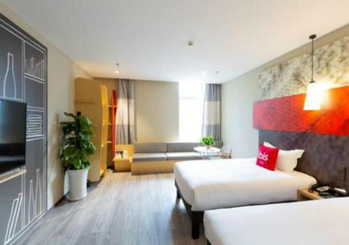 Ibis Xi'an Small Goose Pagoda Hotel