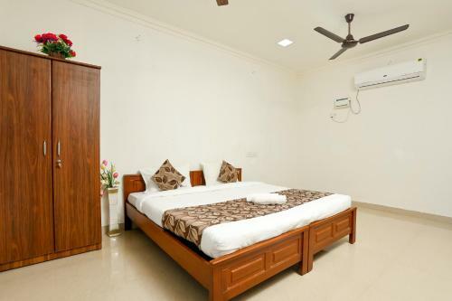 Hotel Brindavan Beach Resort