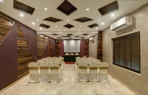 Hotel Aditya