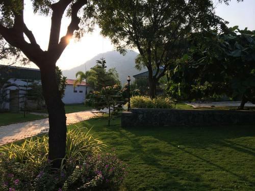 Hotel Green Valley Sports Club