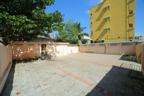 Hotel Radha Residency