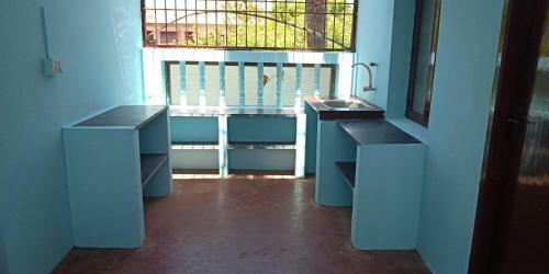 Hostal Room In Guest Room - Room For Un Married Couples