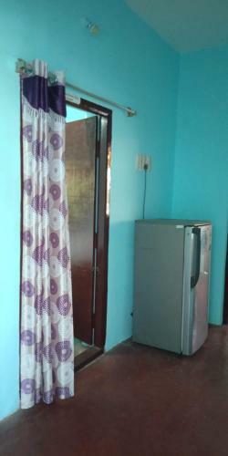 Hostal Room In Guest Room - Room For Un Married Couples