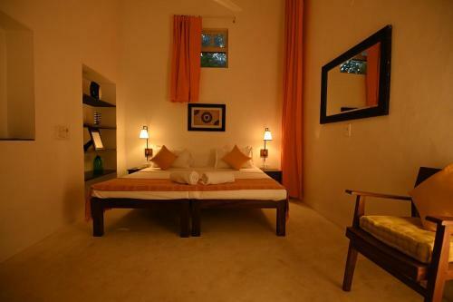 Bed & Breakfast La Cedille - French Heritage House