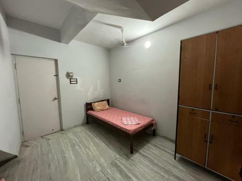 Female Hostel & Pg