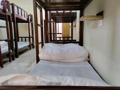 Tatsat Hostel Tapovan