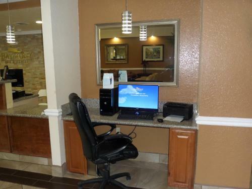 Hotel Baymont Inn & Suites