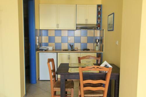 Iliobasilema Studios And Apartment