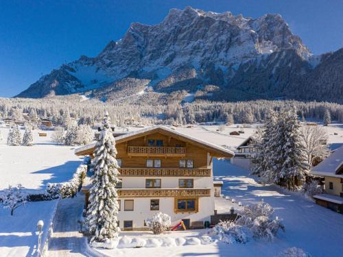 Delightful Apartment In Ehrwald With Garden And Barbecue