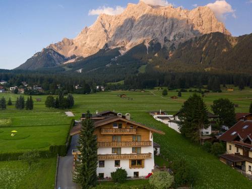 Delightful Apartment In Ehrwald With Garden And Barbecue