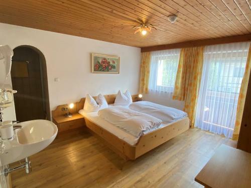 Hostal Landhaus Staudacher