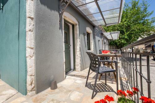 Apartamento Oikos Daretsou