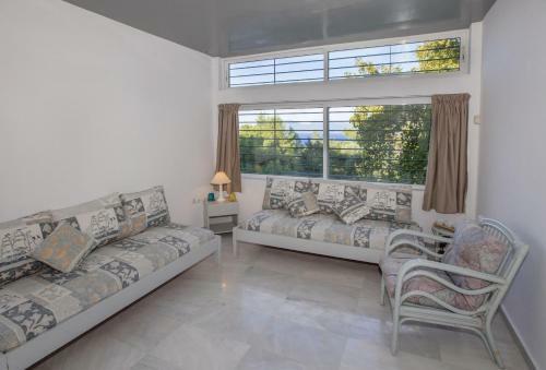 Villa Dream View In Theologos By Ghh