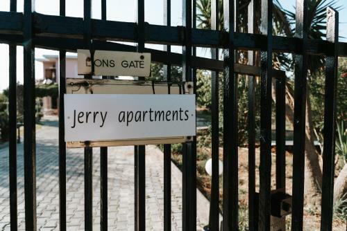 Jerry Apartments