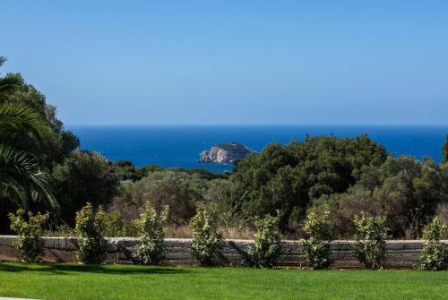 Villa Avithos Blue