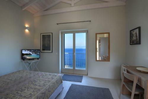 Villa Dinos