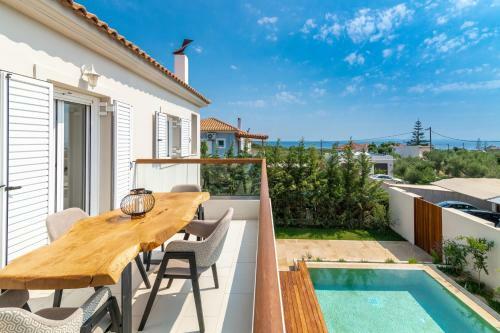 Oresteia Executive Villa, A Flamboyant Retreat