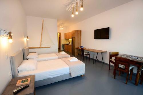 Lalari Beach Suites