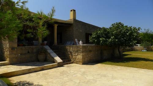 Aigina 3 Bedroom House By The Sea