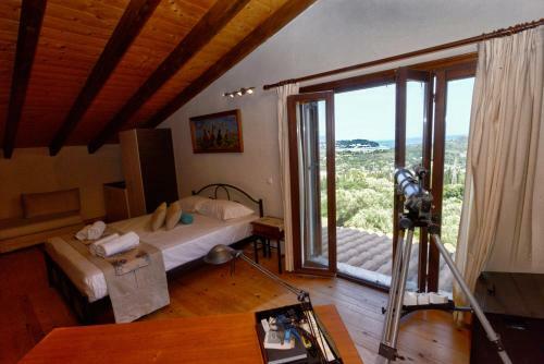 Viros Holiday House