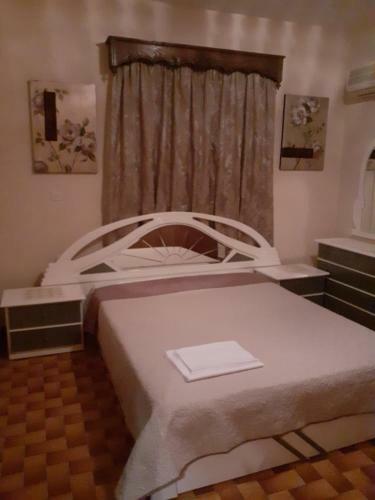 Aperi Village House