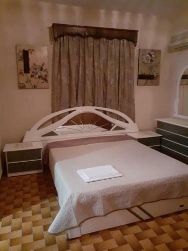 Aperi Village House