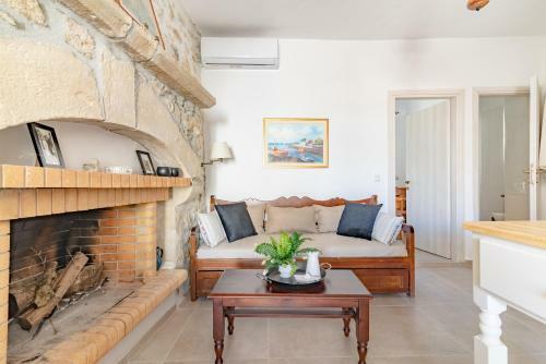 Stonehouse South Crete