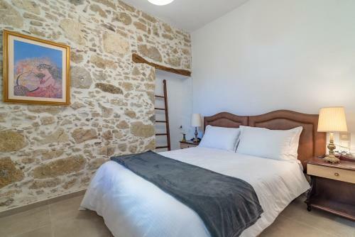 Stonehouse South Crete