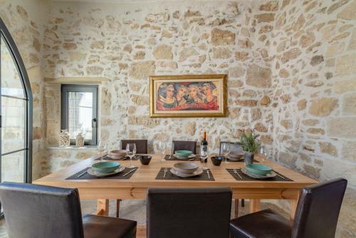 Stonehouse South Crete