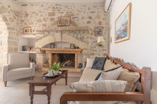 Stonehouse South Crete