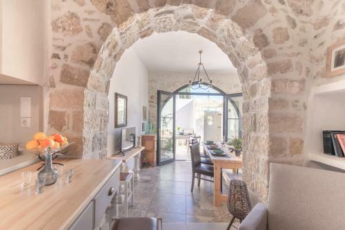 Stonehouse South Crete