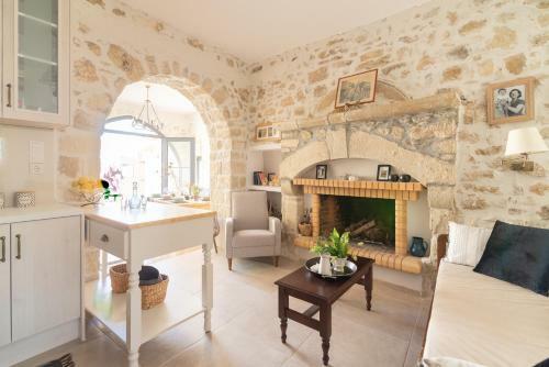 Stonehouse South Crete