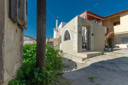 Stonehouse South Crete