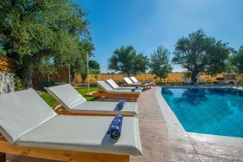 Zante Lagos Holiday Homes Treehouse And Villa