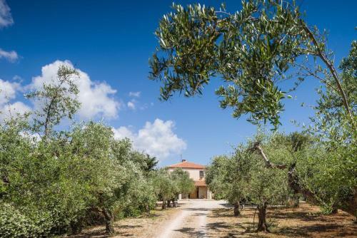 Villa Vrysomylos