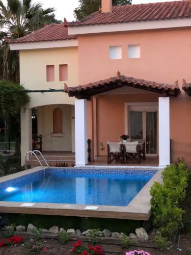 Hotel Corinthian Village
