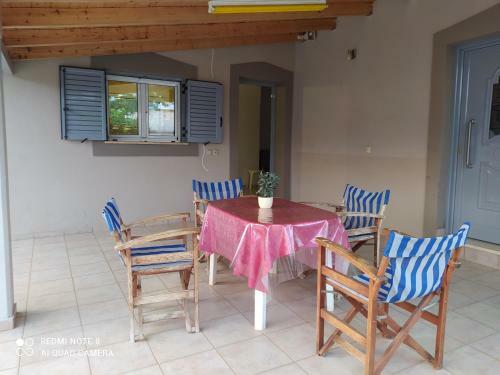 Ozena Countryside Apartment