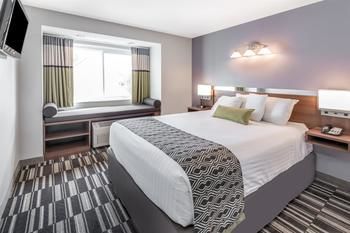 Hotel Microtel By Wyndham Victor