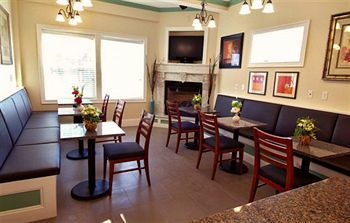 Crescent Suites Hotel