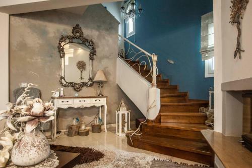 Villa Dina's House