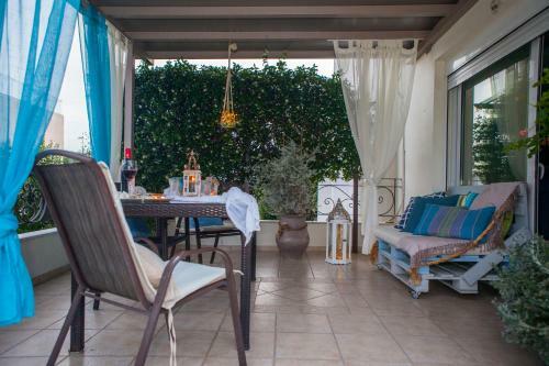Villa Dina's House