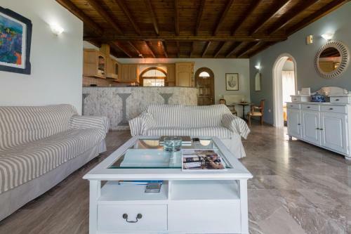 Yialos Villa